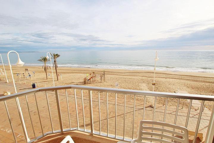 דירות גוארדמר דל סגורה Apartamento Europa Primera Linea De Playa Guardamar מראה חיצוני תמונה