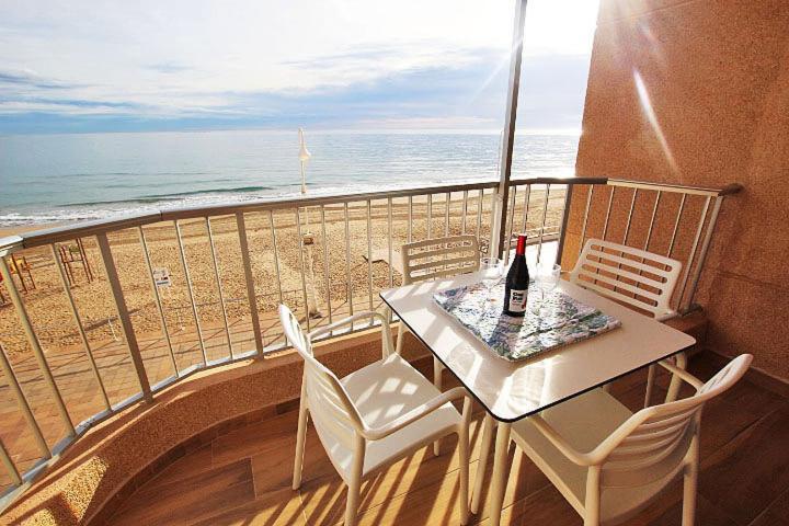 דירות גוארדמר דל סגורה Apartamento Europa Primera Linea De Playa Guardamar מראה חיצוני תמונה